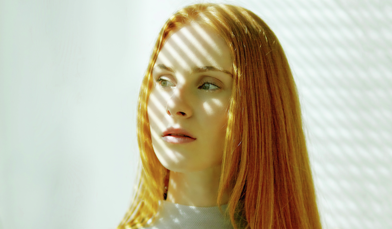 Photo of singer/songwriter Vera Blue