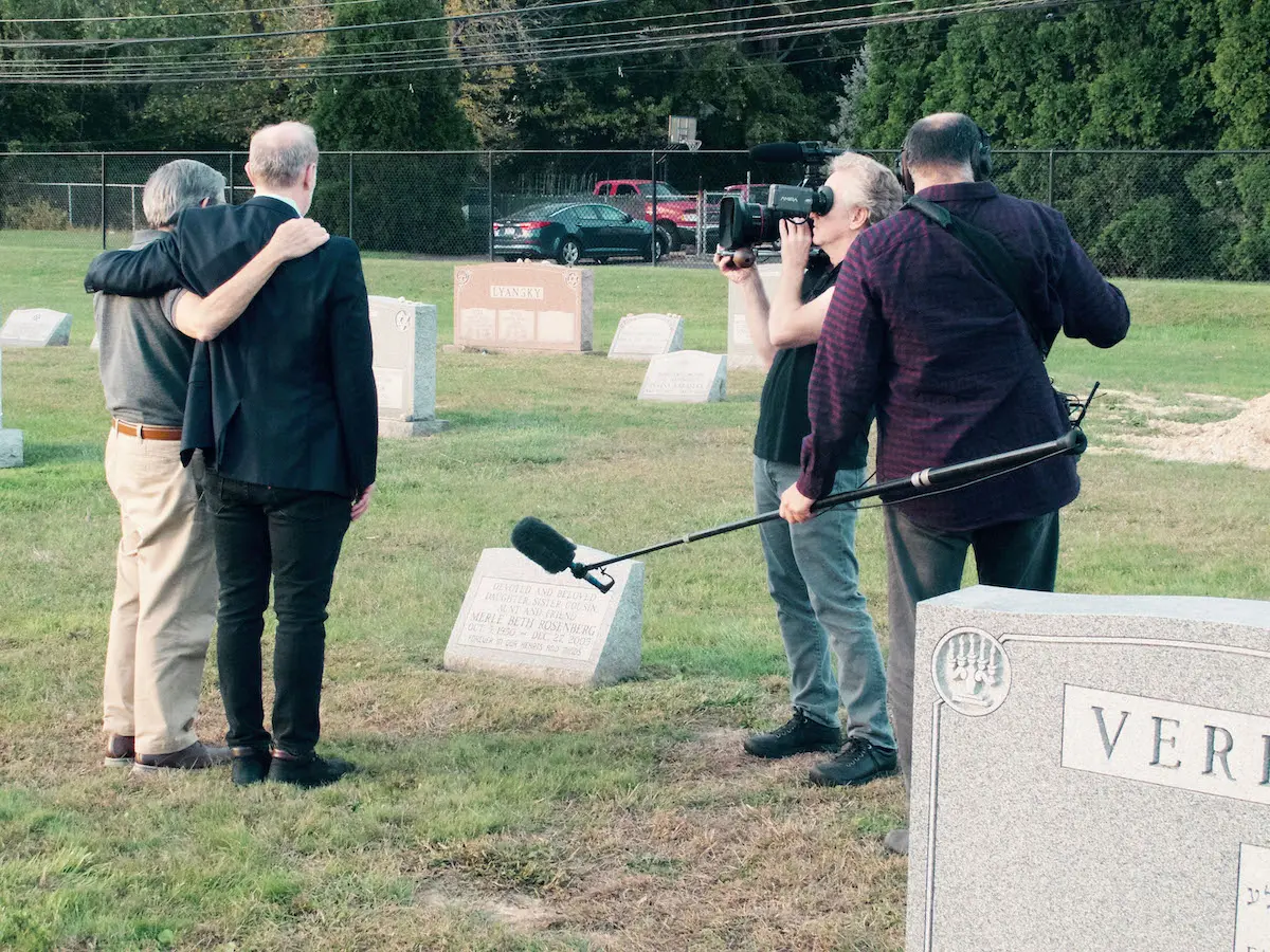 Director Ken Rosenberg at the grave of his sister, who was diagnosed with schizophrenia