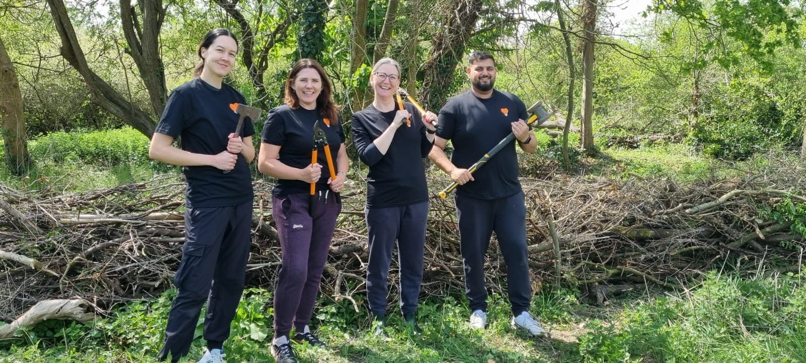 Brent Lodge Park Clean Up with Hands On London