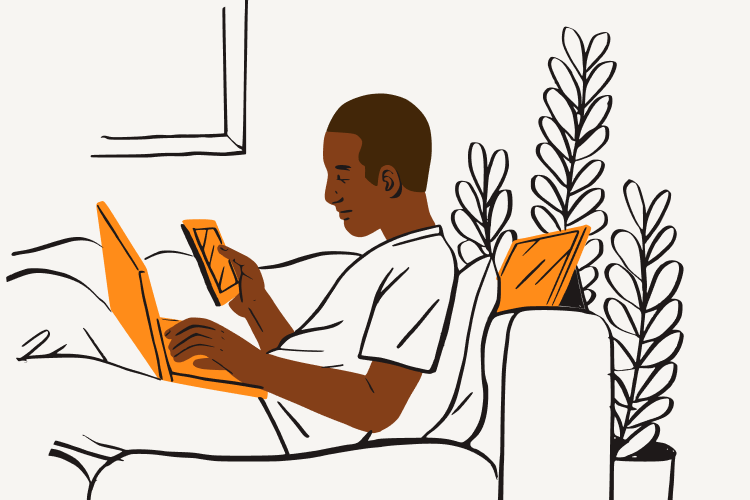 Illustrazione di una persona che lavora su più dispositivi seduto su un divano
