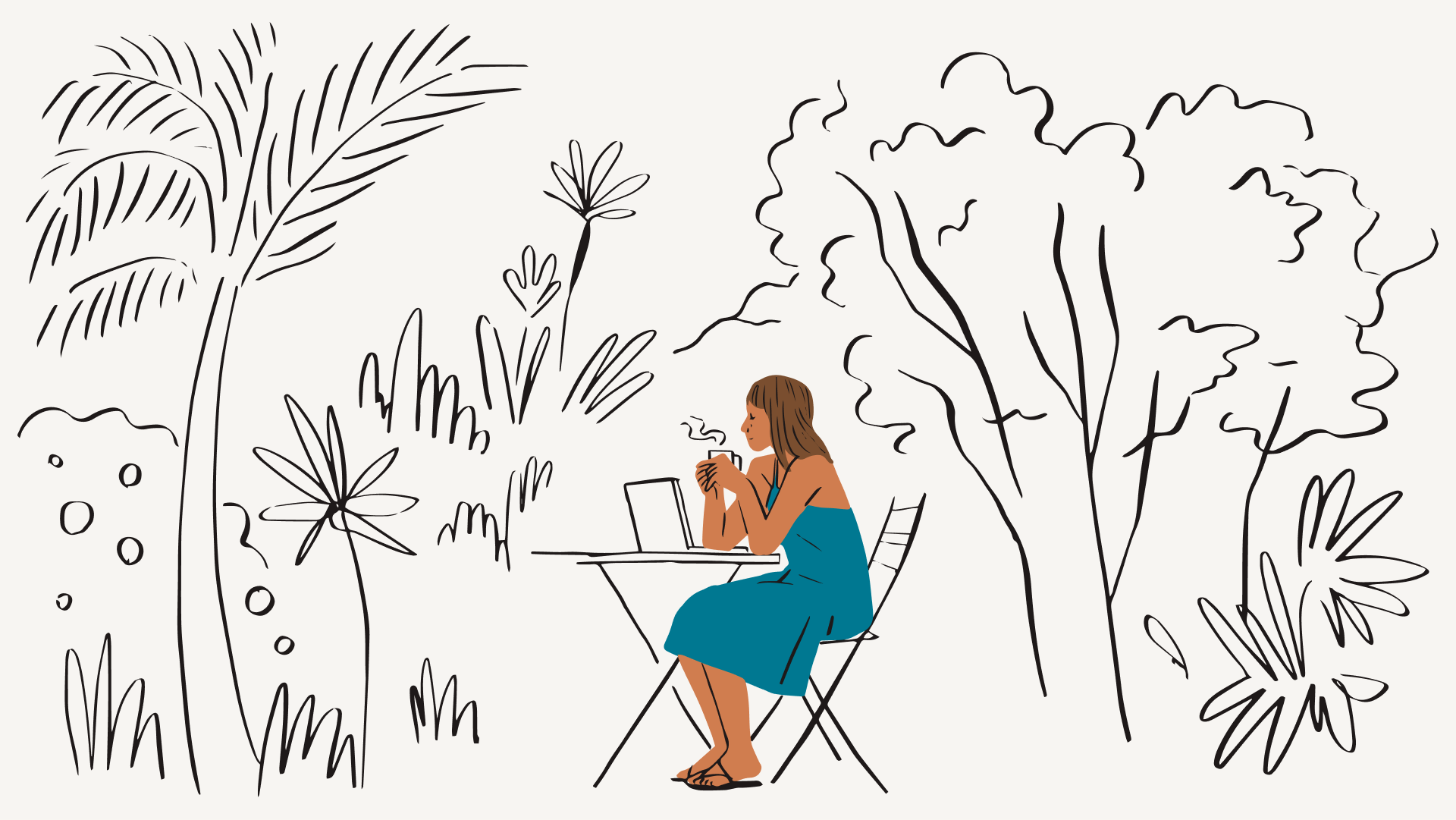 Femme assise à une table et buvant un café à l’extérieur