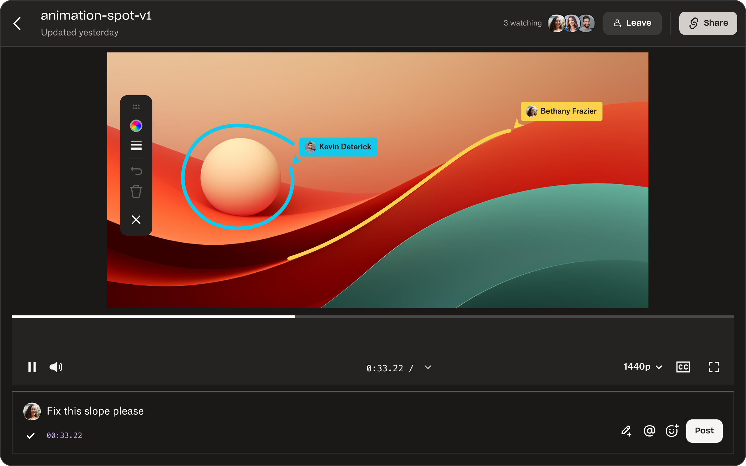 Image de l’interface utilisateur Dropbox Replay montrant une équipe de création ajoutant des commentaires sur les éléments d’une vidéo à l’aide d’outils intégrés tels que les annotations et les commentaires à l’image près.